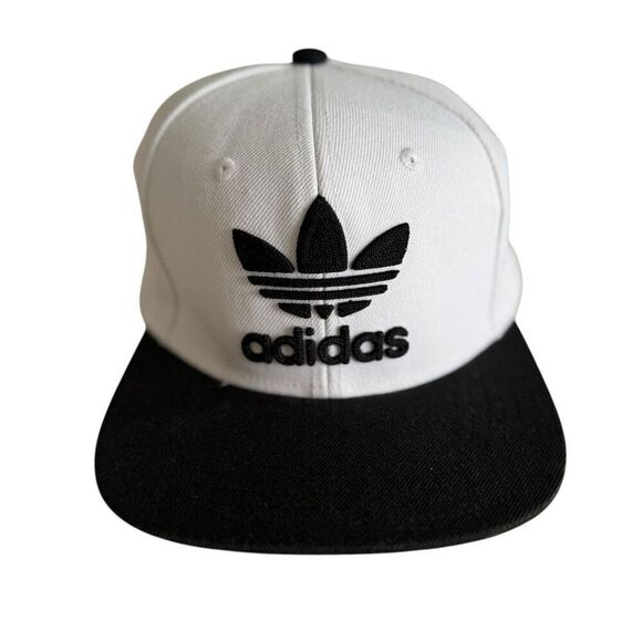 Adidas Original Flat-Brim Basebell Cap With Embroidery Initials - Picture 4 of 13